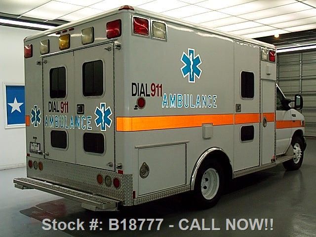   42K 2003 FORD E 350 DIESEL WHEELED COACH AMBULANCE ONLY 42K  