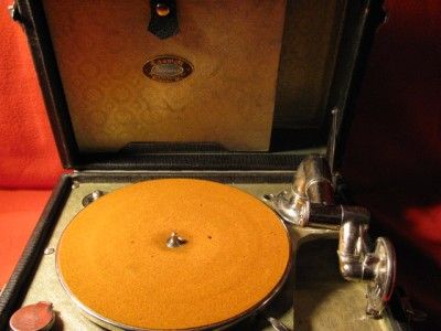   crank phonograph, gramaphone, Oro phone reproducer, awesome  