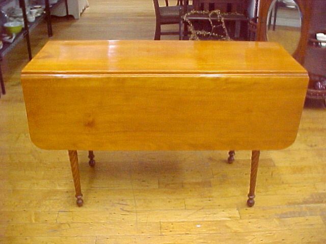 Antique Cherry Gateleg Dining Table c. mid 1800s  