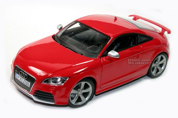 BBURAGO AUDI TT RS DIE CAST 1/18 RED NEW  