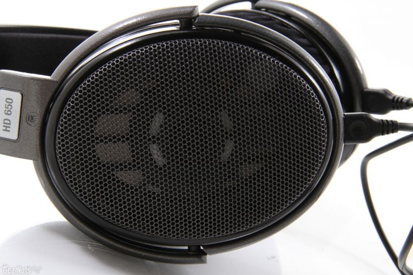 Sennheiser HD 650 (Open Audiophile Headphones)  