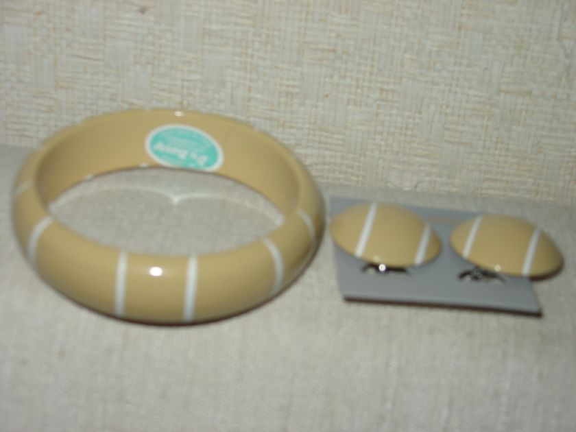 DU BARRY FIFTH AVENUE BANGLE BRACELET & CLIP EARRINGS  