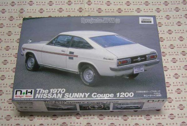 24 DATSUN SUNNY COUPE 1200 KB110 GX5 Model Kit Box  