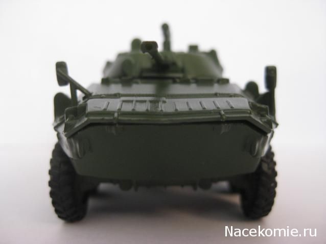 72 BTR 90 armoured personnel carrier model Diecast & 40 Magazine 