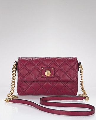 Master both uptown chic and downtown cool with this quilted leather 