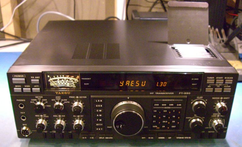 YAESU FT 990 AC/DC HF TRANSCEIVER 2.4KHz, 2.0KHz and 500Hz Filters 