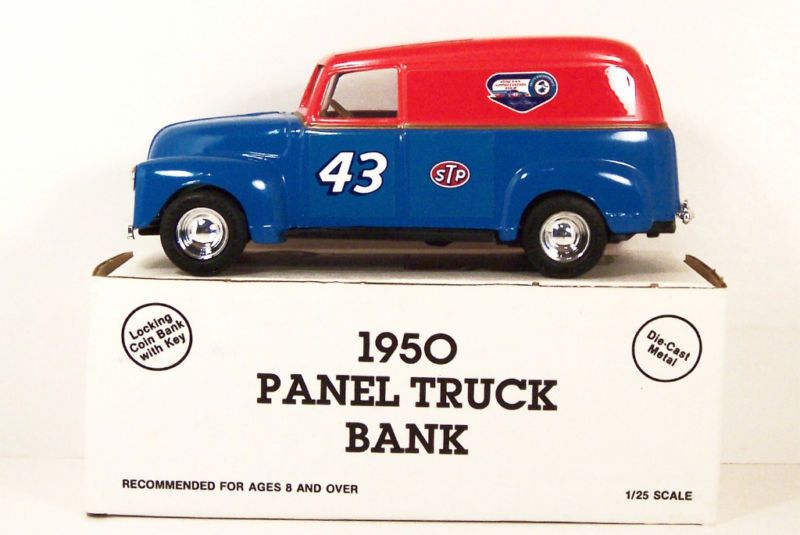 ERTL BANK ~ RICHARD PETTY ~ STP ~ 1950 CHEVY PANEL 1/25  