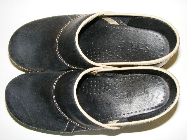   Professional Clog Womens Shoe 40 US 10 Black Leather Beige Staple