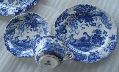 ROYAL CROWN DERBY BLUE PARADISE TEA SET BLUE AVES  