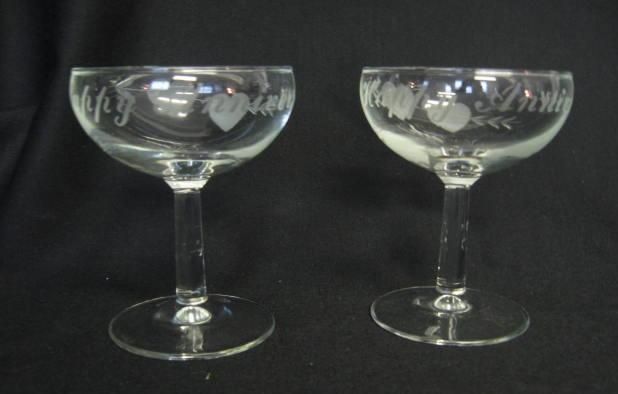 VINTAGE ARC Happy Anniversary 2 FROSTED CHAMPAGNE TOASTING GLASSES 