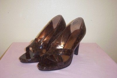 NEWPORT NEWS HIGH HEEL PUMPS SHOES 8.5 M WOMENS / NEW  