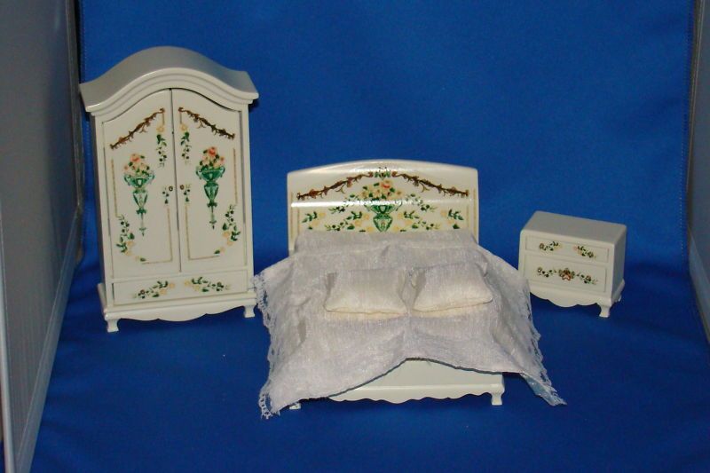 Dollhouse Furniture Bedroom 3pc.Bedroom Set / Cream  