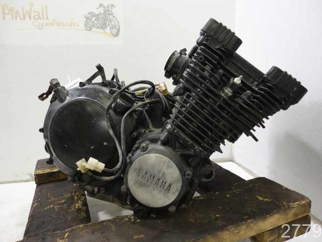 Yamaha Maxim XJ700 700 ENGINE MOTOR VIDEOS  