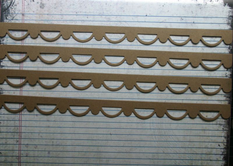 Bare chipboard 12 scalloped garland border diecuts  