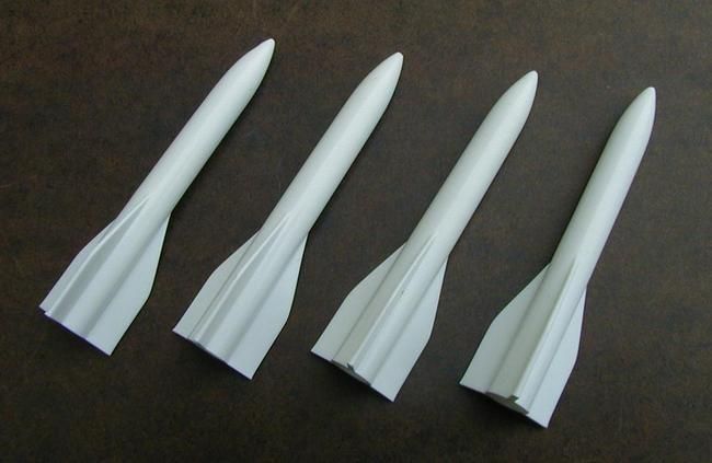 Lionel 44 80 White Short Missles w/weight, Set of 4  