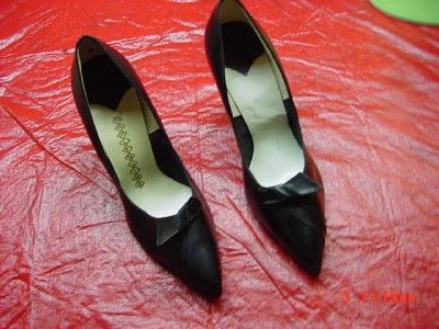 VTG COMBINATION LAST HALEQUINS HEELS LEATHER BOWS 6M 6 Shoes  