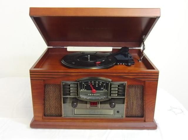   Entertainment Center Turntable Record CD Player Speaker  