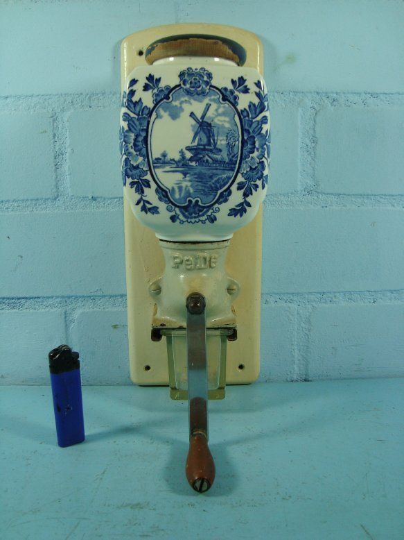 FOLKORE DUTCH BLUE DELFT WALL COFFEE GRINDER  