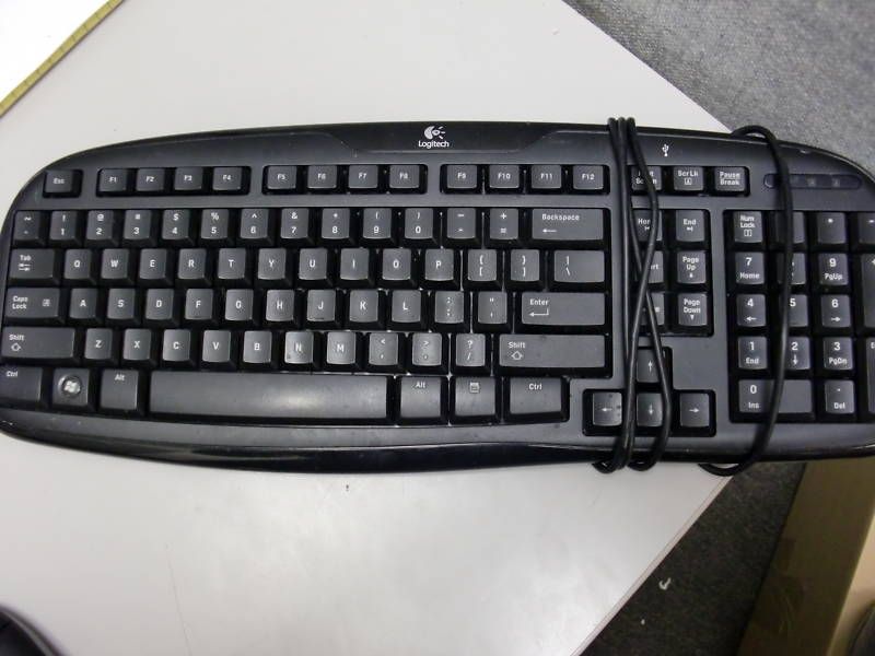 LOGITECH CLASSIC USB KEYBOARD 200 Y UR83 868017 0403  